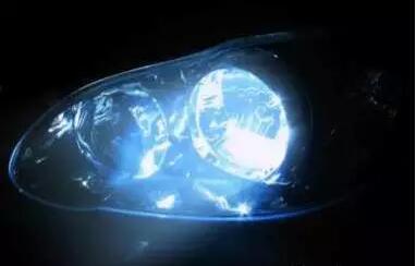 氙气灯.jpg 氙气灯.jpg